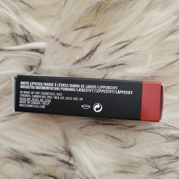 MAC matte lipstick in chili - Picture 6 of 6